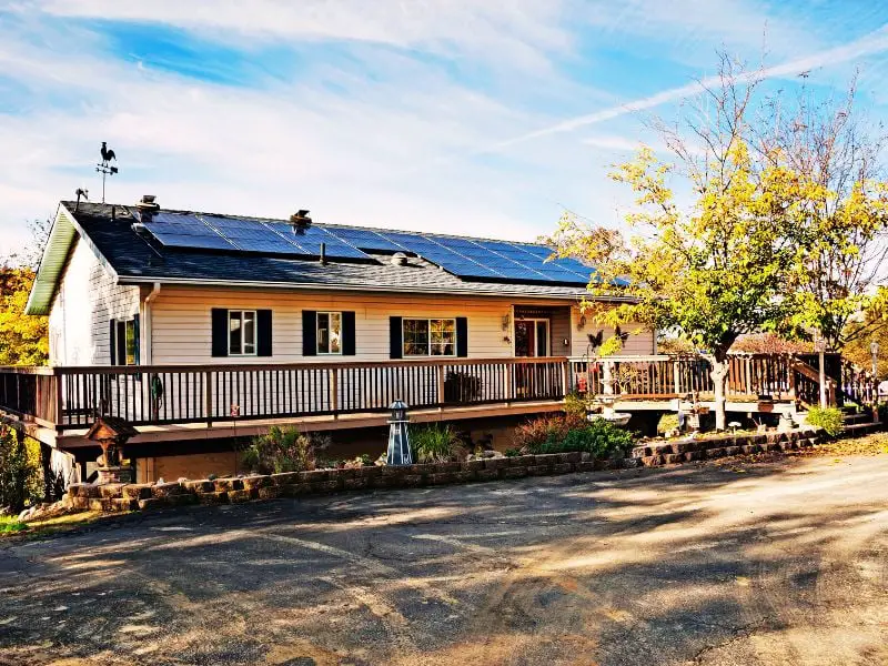 California houses with solar